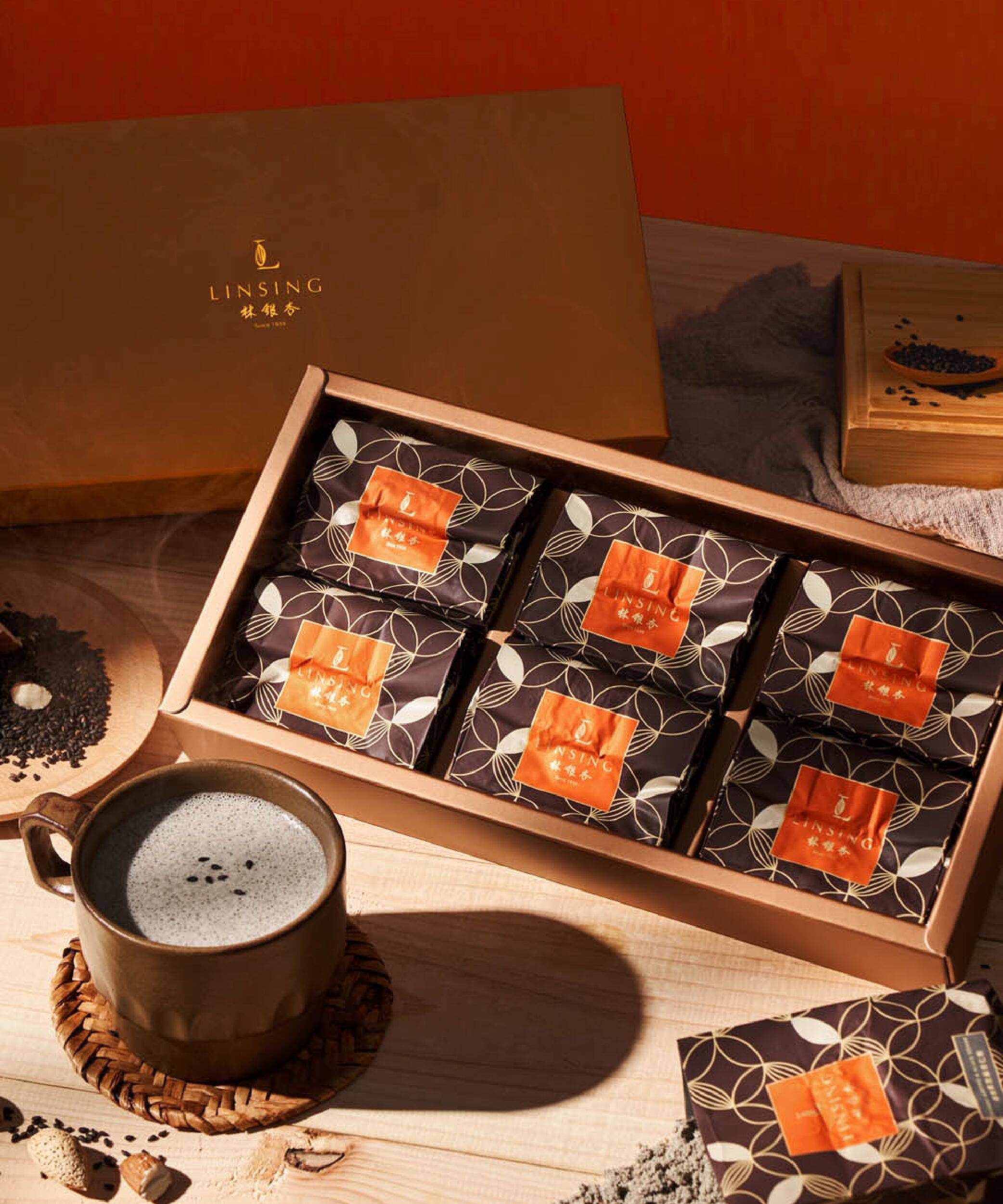 經典黑芝麻杏仁粉（有糖）（600g/盒） Classic Almond Powder (Sweet)