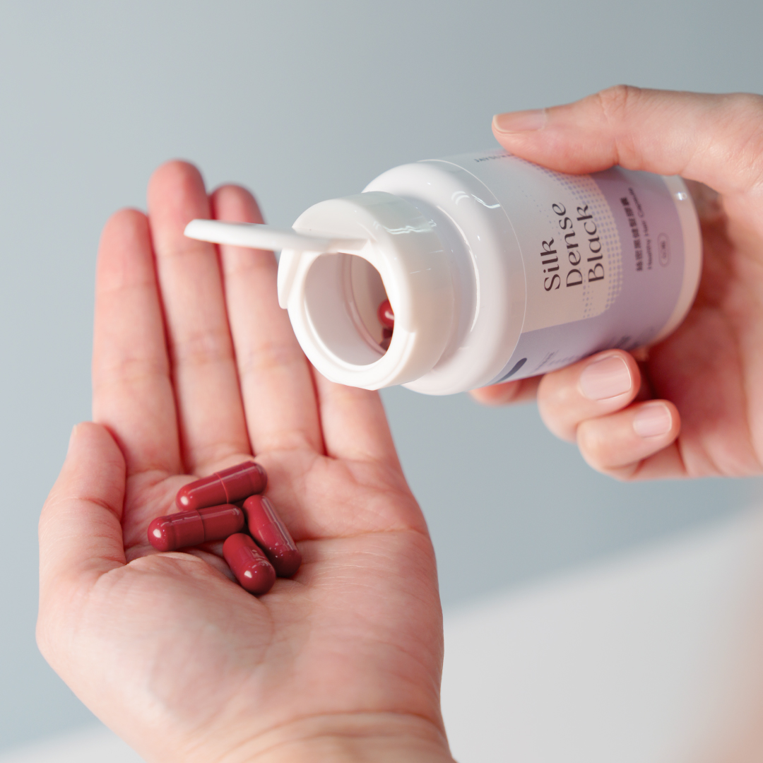 絲密黑健髮膠囊 (60顆/瓶) 專利成分配方,新品推出~9折優惠中,U60810001,絲密黑健髮膠囊(60顆/瓶)專利成分配方,專利成分,強健髮根