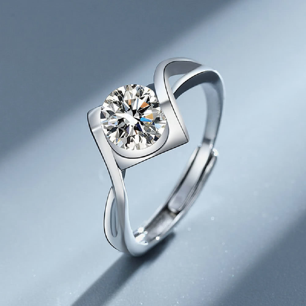 【赫本珠寶】925純銀銀飾《牽軌相擁》(50分 精工高品質 莫桑鑽 戒指 求婚 告白 鑽戒 ）