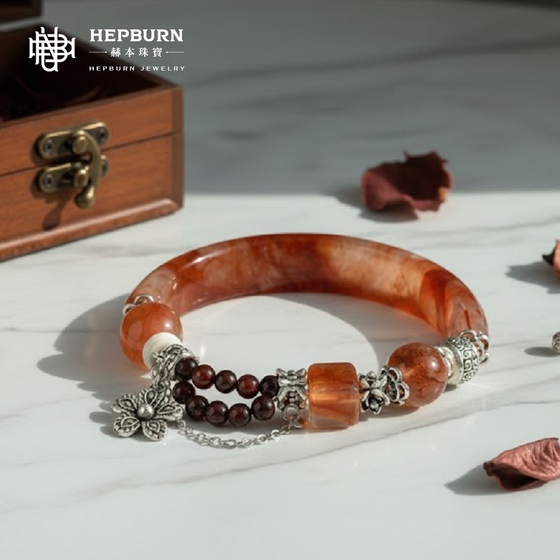 【赫本珠寶】設計款 - 紅膠椒花半鐲