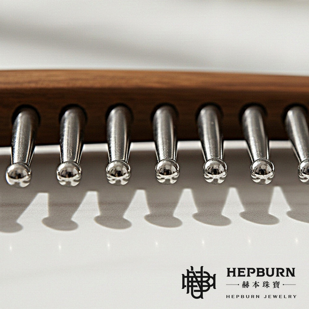 【赫本珠寶】量子x太赫茲護髮10齒檀木按摩梳｜能量共振｜釋放量子能量與太赫茲波,QueenDom,赫本珠寶,太赫茲按摩梳,量子能量,能量共振