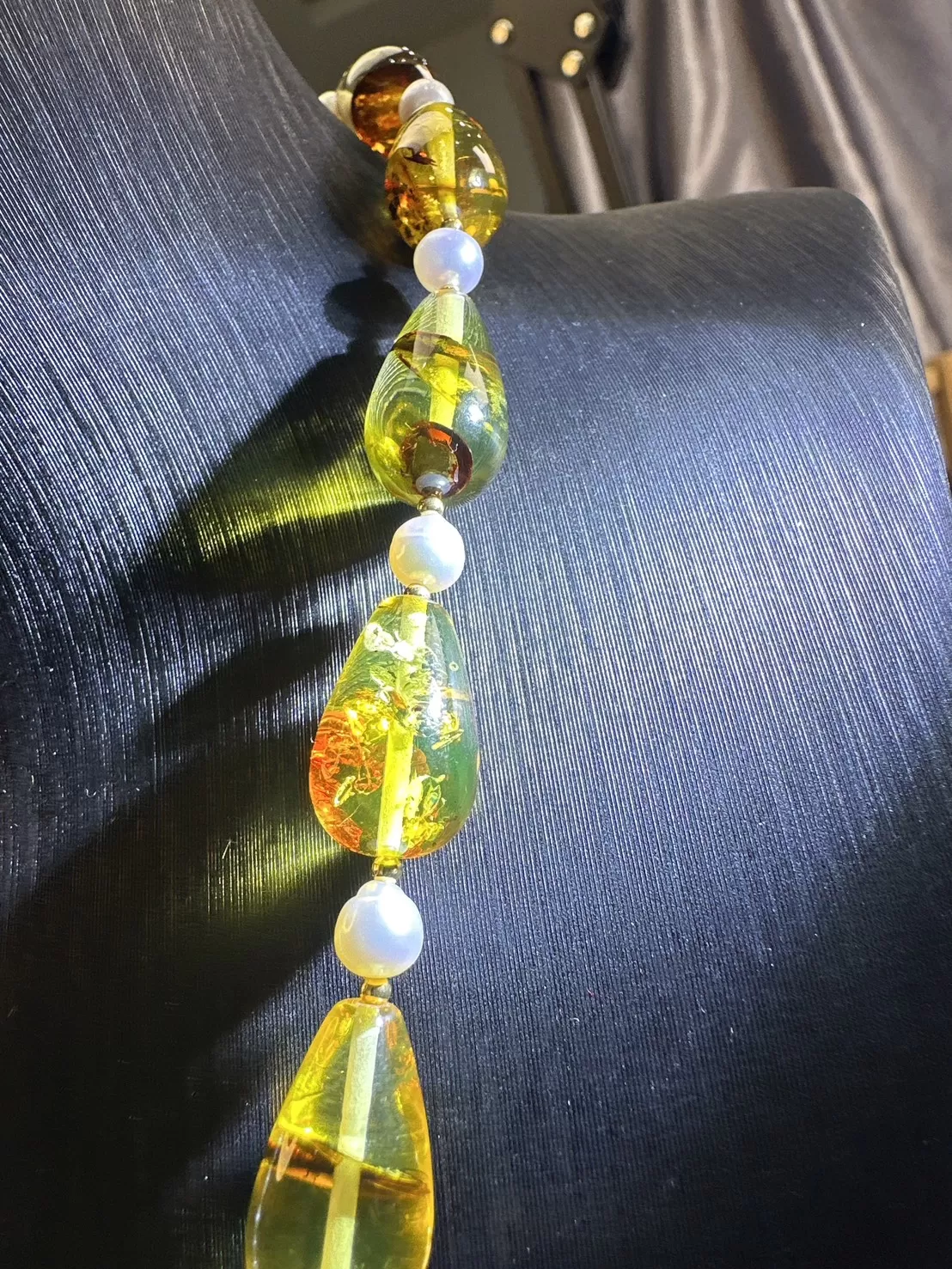 【赫本珠寶】水滴花珀大巴項鏈,QueenDom,赫本珠寶,虎眼石手鍊,茶晶手鍊,招偏財