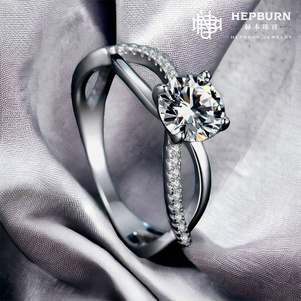 【赫本珠寶】S925曼妙彩帶莫桑鑽戒指(1克拉),JACA02008,【赫本珠寶】S925曼妙彩帶莫桑鑽戒指(1克拉),S925純銀8H8A,絕佳禮物首選,莫桑鑽戒指璀璨珍貴