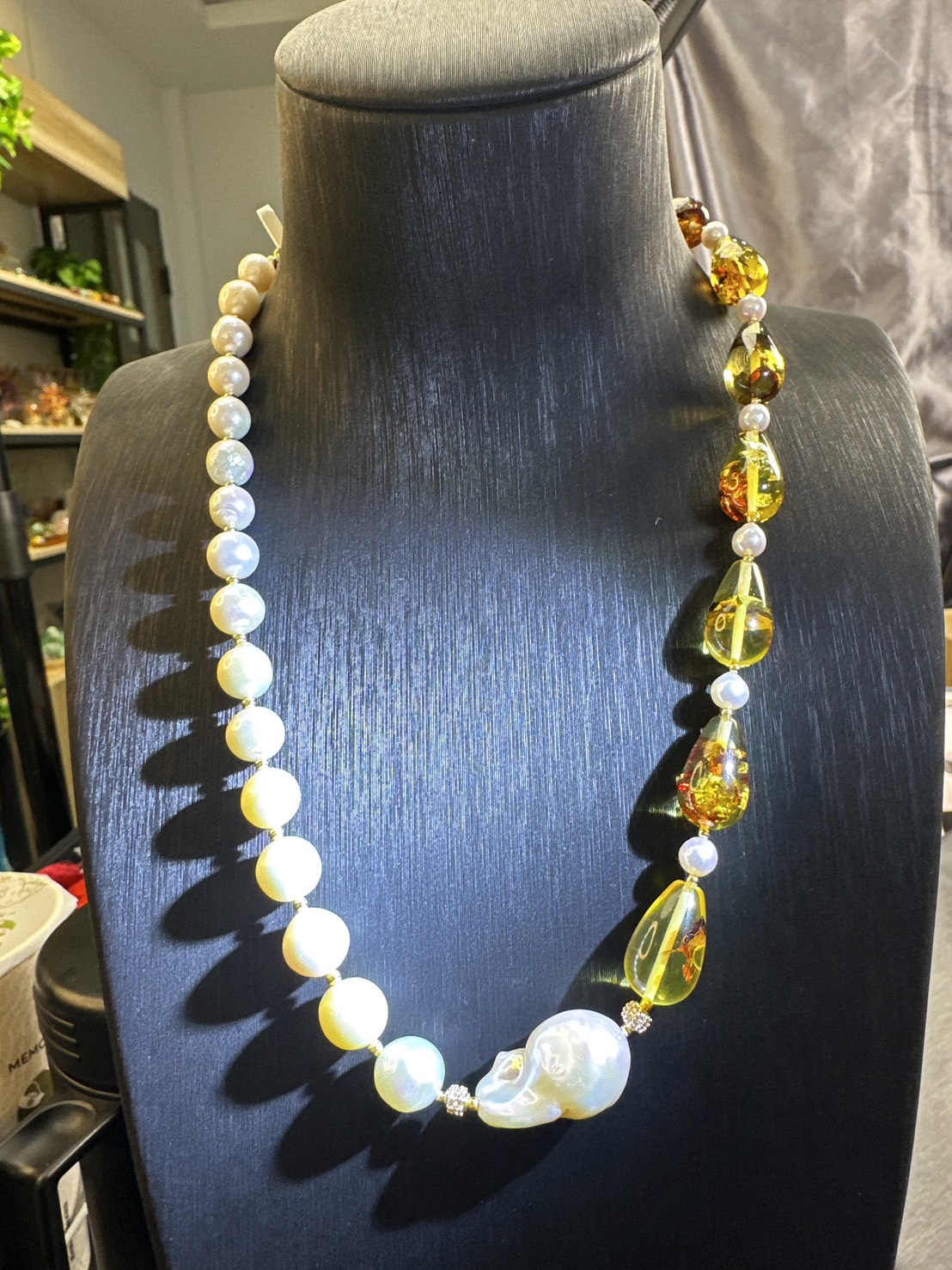 【赫本珠寶】水滴花珀大巴項鏈,QueenDom,赫本珠寶,虎眼石手鍊,茶晶手鍊,招偏財