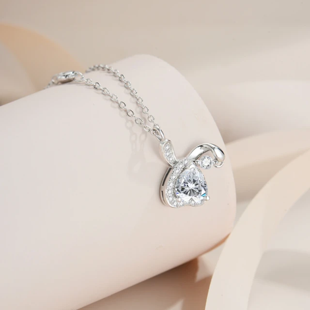 【赫本珠寶】S925純銀愛心兔耳莫桑鑽項鏈(80分),U42960003,【赫本珠寶】S925純銀愛心兔耳莫桑鑽項鏈(80分),S925純銀鑲嵌,所有商品,赫本珠寶