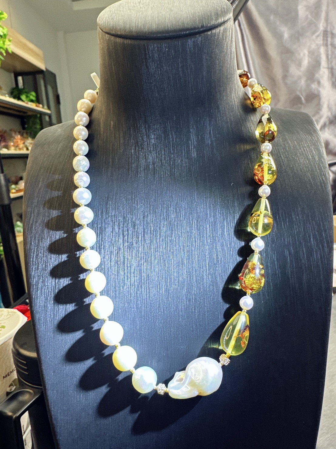 【赫本珠寶】水滴花珀大巴項鏈,QueenDom,赫本珠寶,虎眼石手鍊,茶晶手鍊,招偏財