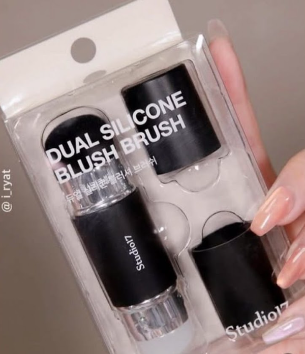 Studio17 雙頭矽膠腮紅刷