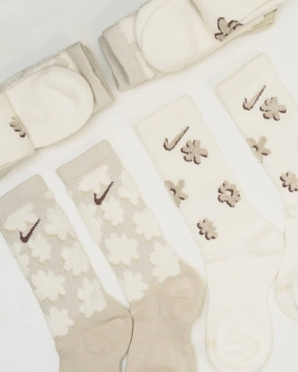 Nike絨毛花花長襪 （兩雙一入）,U60410017,Nike絨毛花花長襪（兩雙一入）,太可愛,所有商品,生活用品