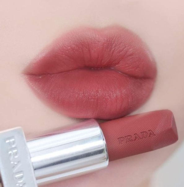 Prada 尼龍柔霧唇膏 3.8g #B107,U60750002,Prada尼龍柔霧唇膏3.8g#B107,保濕舒適,輕盈無感,所有商品