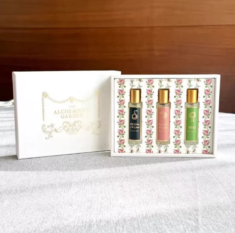 GUCCI 古馳煉金士花園經典奢香禮盒 （冷翡翠 15ml + 仙之頌 15ml + 蛇之謎 15ml）,U60760010,GUCCI古馳煉金士花園經典奢香禮盒（冷翡翠15ml+仙之頌15ml+蛇之謎15ml）,致命的吸引力,整體層次感,所有商品