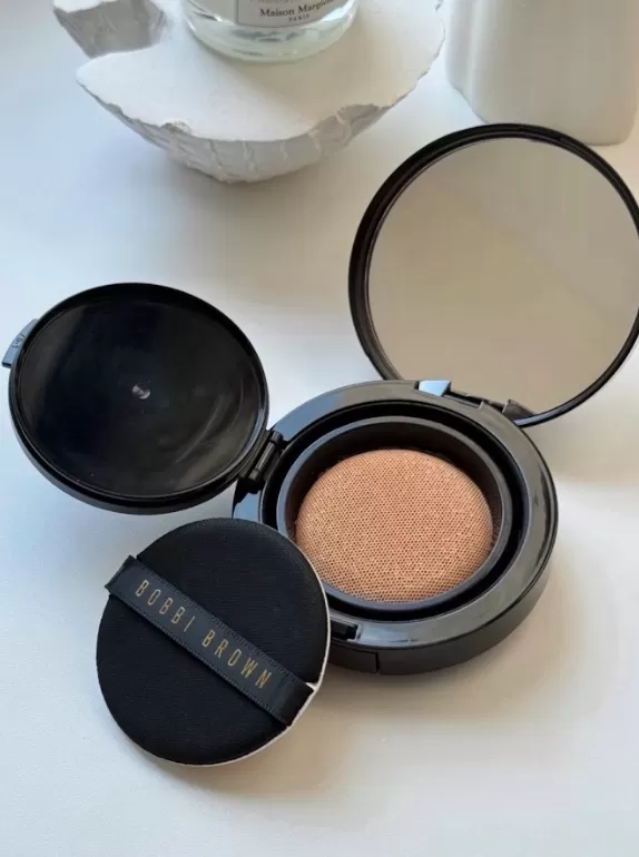 BOBBI BROWN 芭比波朗 霧光持久氣墊粉餅加量組 （正裝 12g＋補充蕊）#Extra Light 淺亮白,U60630009,BOBBIBROWN芭比波朗霧光持久氣墊粉餅加量組（正裝12g＋補充蕊）#ExtraLight淺亮白,霧中帶光,自然光澤,所有商品