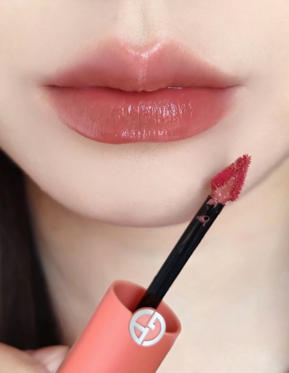 Giorgio Armani 奢華絲緞訂製水唇釉（威尼斯限定版） #19 NUDE ROSEWOOD – 黎明粉棕,U53500004,GiorgioArmani奢華絲緞訂製水唇釉（威尼斯限定版）#19NUDEROSEWOOD–黎明粉棕,隨身精品,零黏膩,所有商品