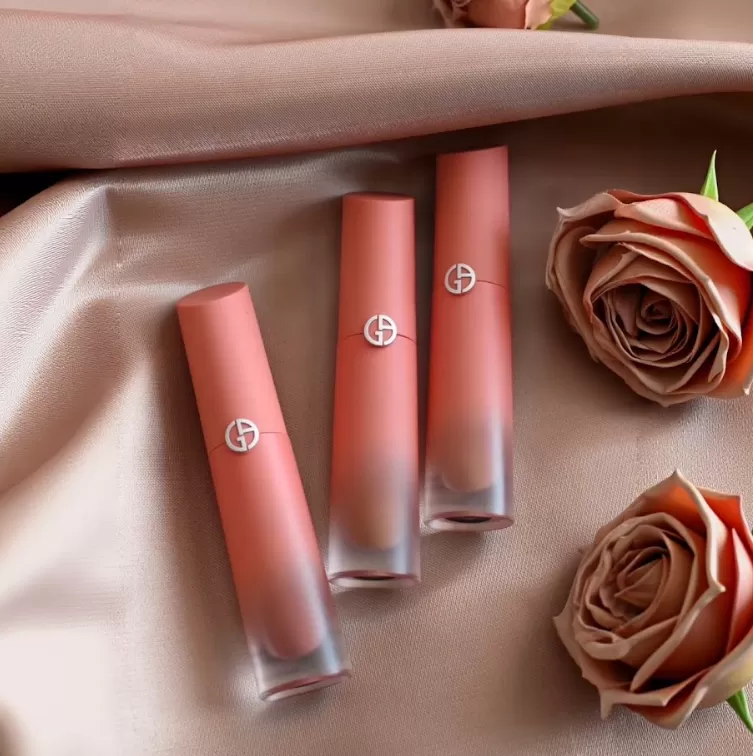 Giorgio Armani 奢華絲緞訂製水唇釉（威尼斯限定版） #19 NUDE ROSEWOOD – 黎明粉棕