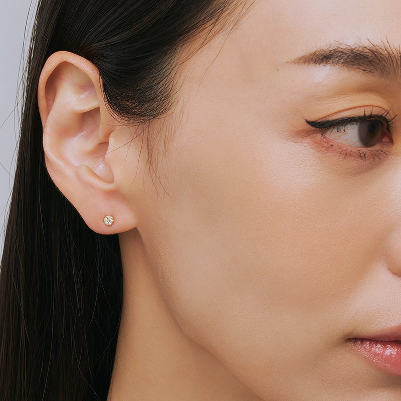 ODETTE | 碎花單鑽純銀耳環