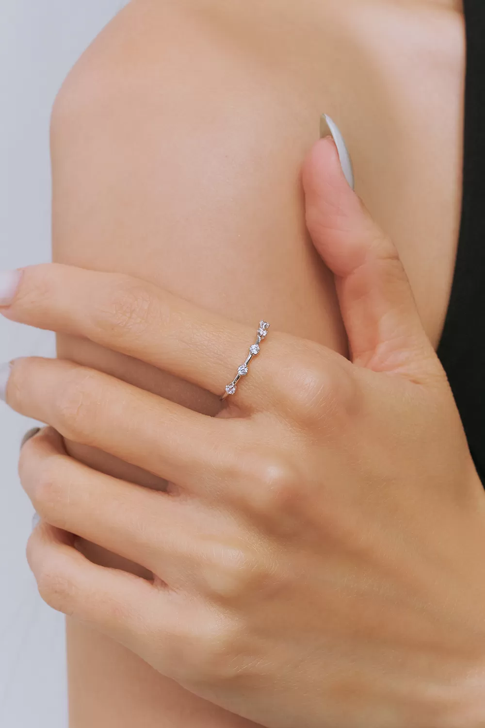 ODETTE | 流星排鑽純銀戒指