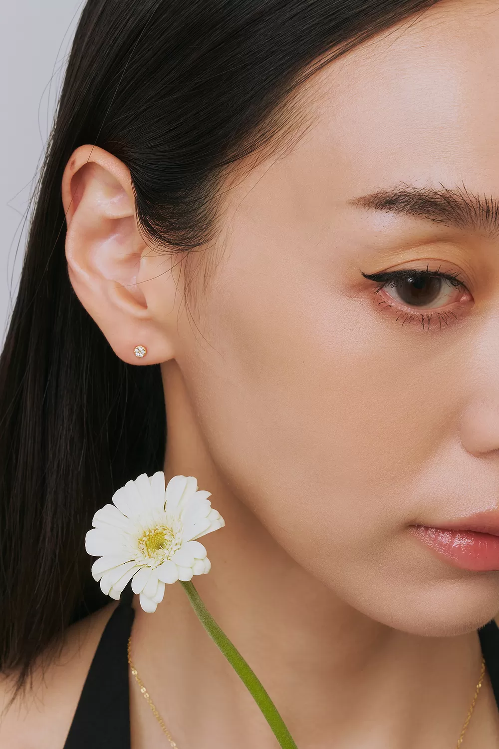 ODETTE | 碎花單鑽純銀耳環